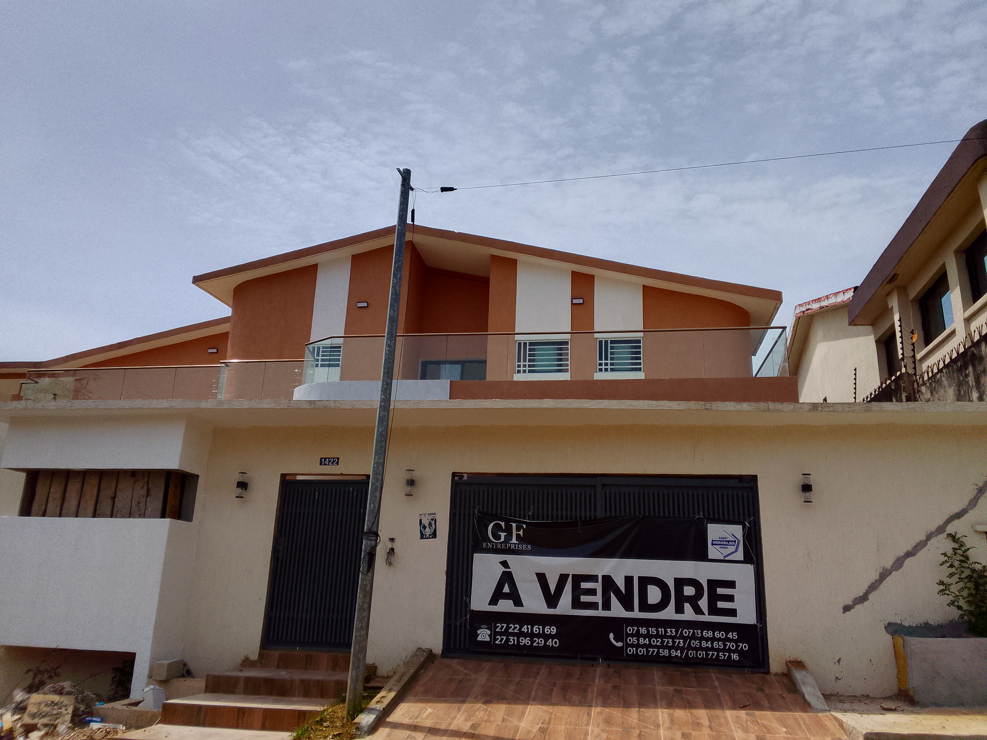 01 Villa duplex de 10 pièces